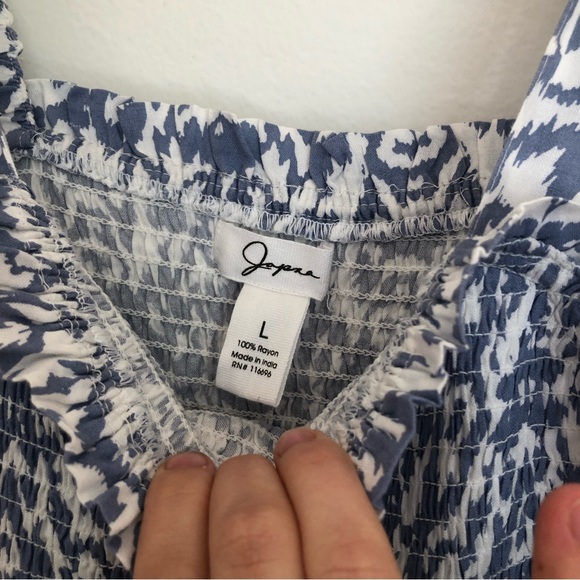 Blue & White Flowy Maxi Dress - Picture 7 of 9